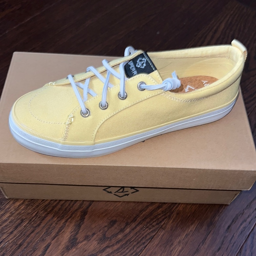 Sperry woman’s sneakers